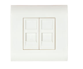 Cadre 80x80 avec plaques centrales 22,5x45 pour 2 Keystone, sortie directe
